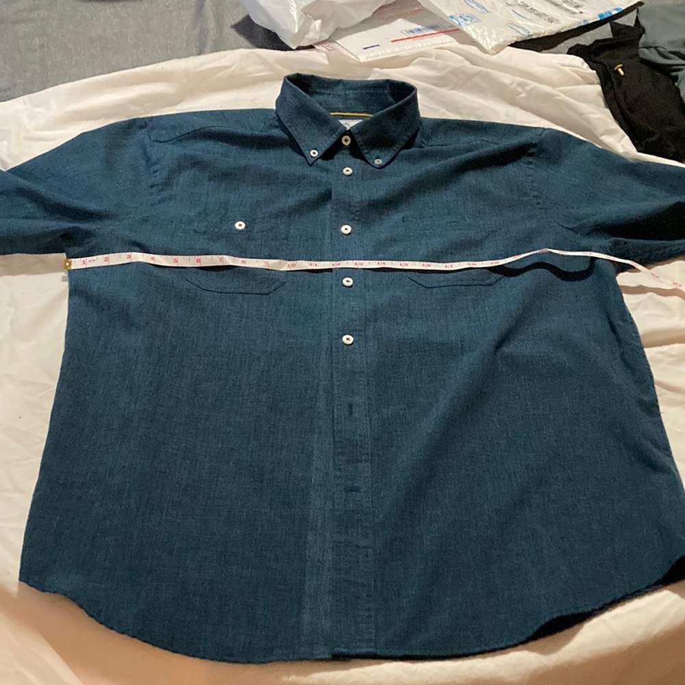 XL Southern Tide performance shirt